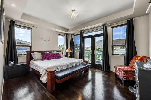 19-1651 Valleyview Drive, Kamloops, BC - Indoor Photo Showing Bedroom