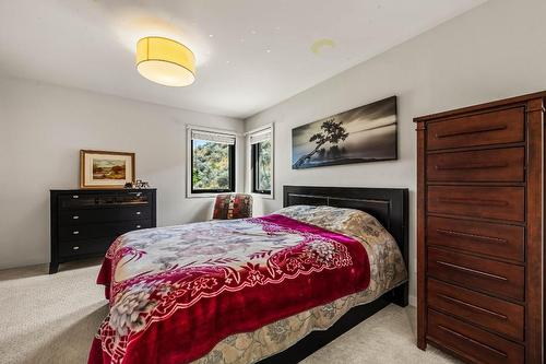 19-1651 Valleyview Drive, Kamloops, BC - Indoor Photo Showing Bedroom