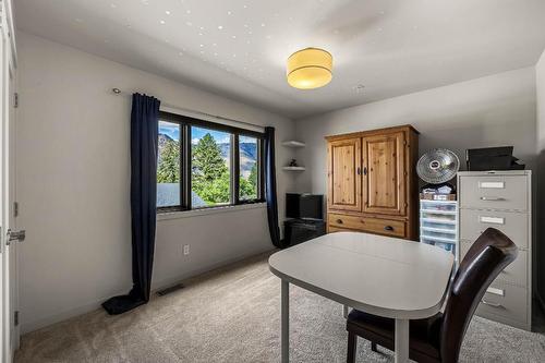 19-1651 Valleyview Drive, Kamloops, BC - Indoor