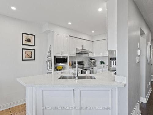 130 Bonspiel Dr, Toronto, ON - Indoor Photo Showing Kitchen With Double Sink