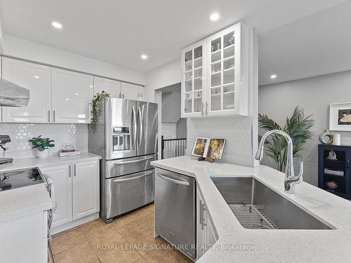 130 Bonspiel Dr, Toronto, ON - Indoor Photo Showing Kitchen With Upgraded Kitchen