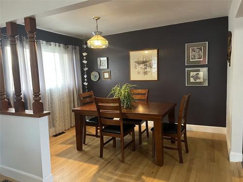 1368 Bing Avenue, Kelowna, BC - Indoor Photo Showing Dining Room