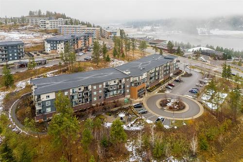 212-935 Academy Way, Kelowna, BC - Outdoor With View