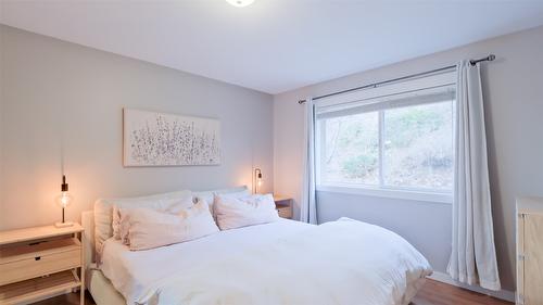 2838 Summerview Place, West Kelowna, BC - Indoor Photo Showing Bedroom