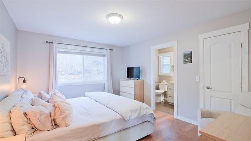 2838 Summerview Place, West Kelowna, BC - Indoor Photo Showing Bedroom