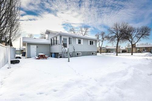 35 Sasaki Cr, Winnipeg, MB 