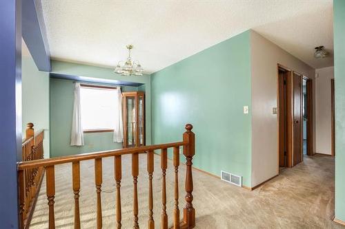 35 Sasaki Cr, Winnipeg, MB 