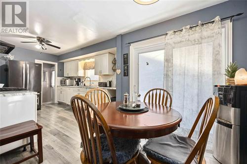 1000 Meighen Crescent, Sarnia, ON - Indoor Photo Showing Dining Room