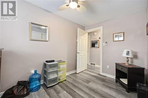 1000 Meighen Crescent, Sarnia, ON - Indoor