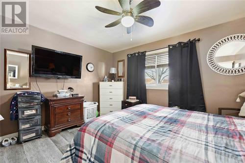 1000 Meighen Crescent, Sarnia, ON - Indoor Photo Showing Bedroom