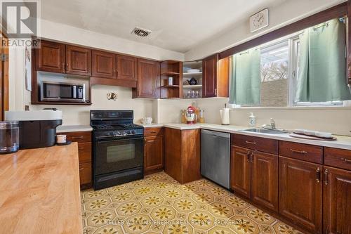 21 Dalegrove Crescent, Toronto (Eringate-Centennial-West Deane), ON - Indoor Photo Showing Kitchen