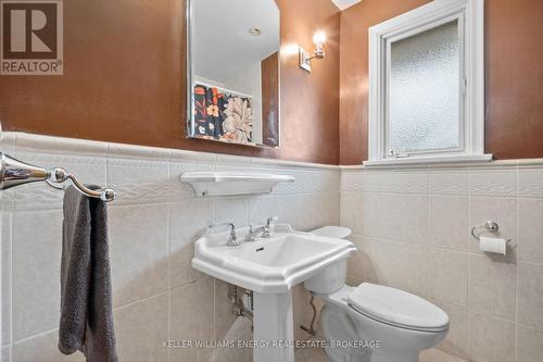 21 Dalegrove Crescent, Toronto (Eringate-Centennial-West Deane), ON - Indoor Photo Showing Bathroom