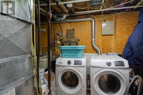 16 Shouldice Crescent, Ottawa, ON - Indoor Photo Showing Laundry Room