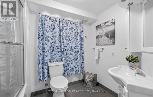 82 Springdale Crescent, Oshawa (Donevan), ON - Indoor Photo Showing Bathroom