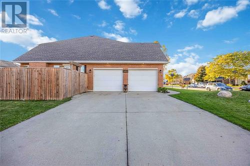 3061 Maidstone Crescent, Sarnia, ON - Outdoor