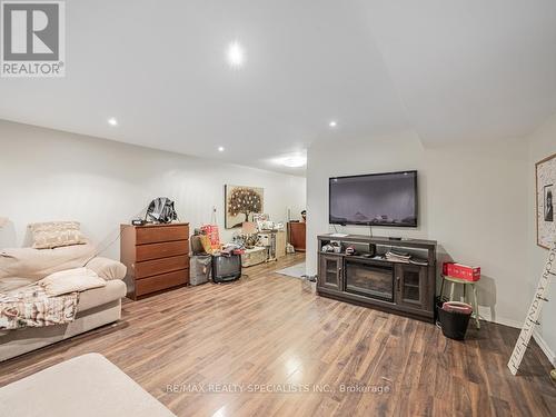 245 Kingsbridge Gardens, Mississauga, ON - Indoor