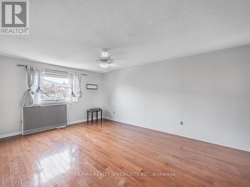 245 Kingsbridge Gardens, Mississauga, ON - Indoor Photo Showing Other Room