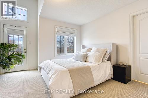 228 Springstead Avenue, Hamilton, ON - Indoor Photo Showing Bedroom