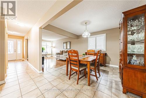 153 Ravenbury Drive, Hamilton, ON - Indoor Photo Showing Dining Room