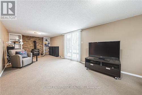 153 Ravenbury Drive, Hamilton, ON - Indoor