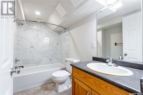 1309 6Th Avenue N, Saskatoon, SK - Indoor Photo Showing Bathroom