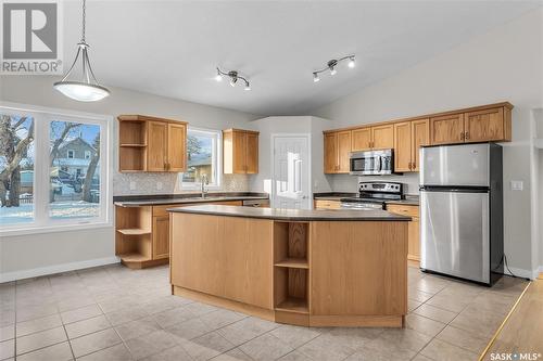 1309 6Th Avenue N, Saskatoon, SK - Indoor Photo Showing Kitchen