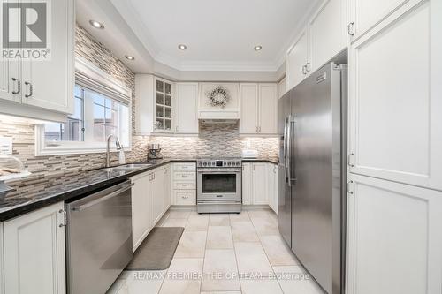 78 Gentile Circle, Vaughan, ON - Indoor Photo Showing Kitchen With Stainless Steel Kitchen With Upgraded Kitchen