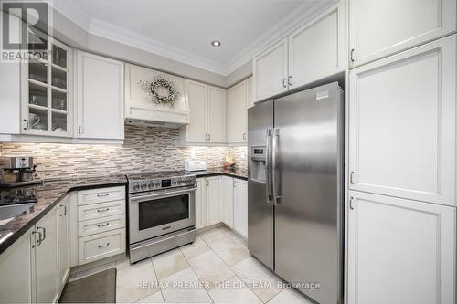 78 Gentile Circle, Vaughan, ON - Indoor Photo Showing Kitchen With Stainless Steel Kitchen With Upgraded Kitchen