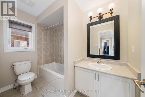 78 Gentile Circle, Vaughan, ON - Indoor Photo Showing Bathroom