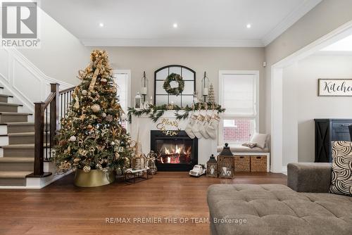 78 Gentile Circle, Vaughan, ON - Indoor Photo Showing Living Room With Fireplace