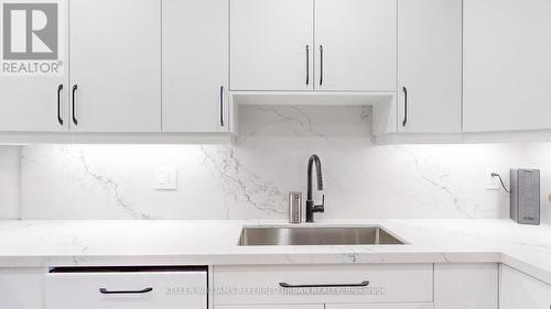 14 St Raymond Heights, Toronto, ON - Indoor Photo Showing Kitchen