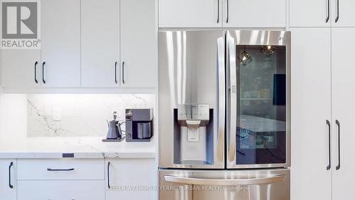 14 St Raymond Heights, Toronto, ON - Indoor Photo Showing Kitchen