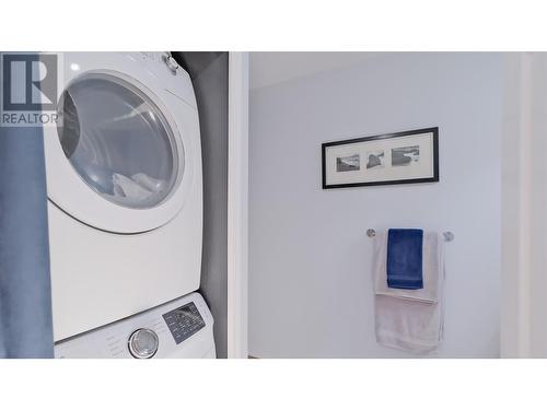 3145 Wilson Street Unit# 102, Penticton, BC - Indoor Photo Showing Laundry Room