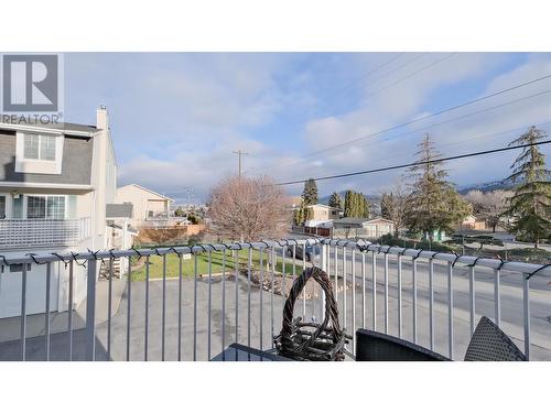 3145 Wilson Street Unit# 102, Penticton, BC - Outdoor