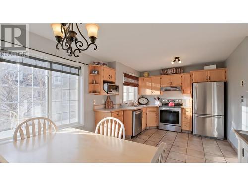 3145 Wilson Street Unit# 102, Penticton, BC - Indoor Photo Showing Kitchen