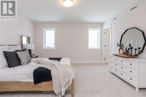 93 Empire Parkway, St. Thomas, ON - Indoor Photo Showing Bedroom