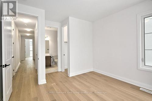 5 - 11 Bay Street, Blue Mountains (Thornbury), ON - Indoor Photo Showing Other Room