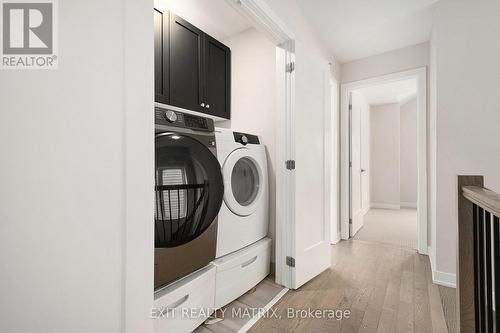 328 Appalachian Circle, Ottawa, ON - Indoor Photo Showing Laundry Room