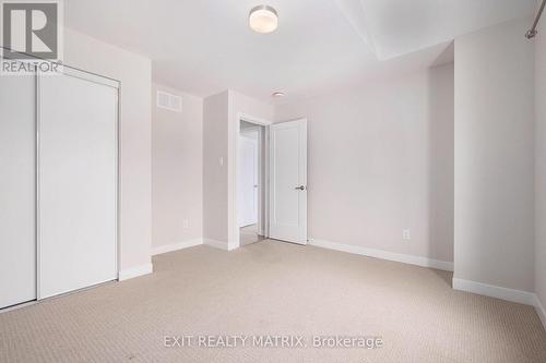 328 Appalachian Circle, Ottawa, ON - Indoor Photo Showing Other Room