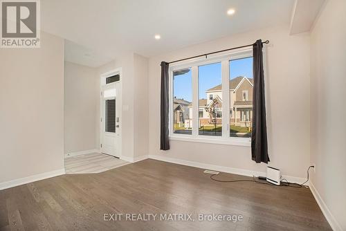 328 Appalachian Circle, Ottawa, ON - Indoor Photo Showing Other Room