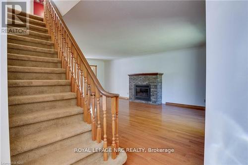 327 South Mill Street, Fort Erie (335 - Ridgeway), ON - Indoor Photo Showing Other Room With Fireplace