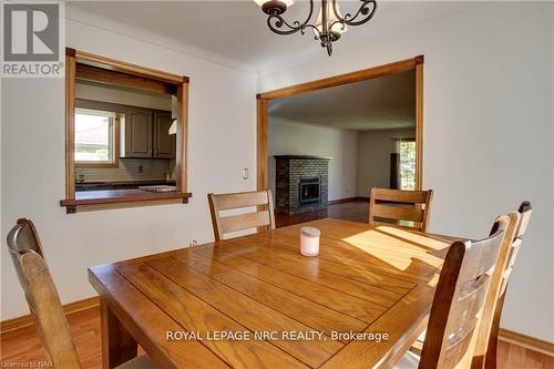 327 South Mill Street, Fort Erie (335 - Ridgeway), ON - Indoor Photo Showing Dining Room