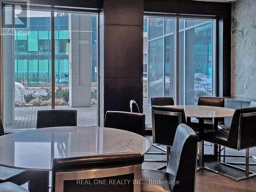 839 - 31 Tippett Road, Toronto, ON - Indoor Photo Showing Dining Room