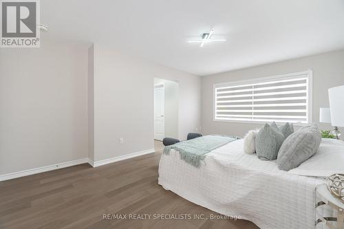 15 Faders Drive, Brampton, ON - Indoor Photo Showing Bedroom