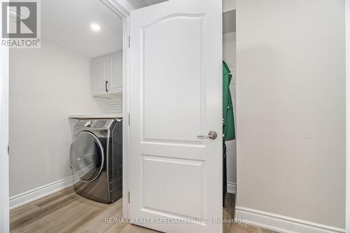 15 Faders Drive, Brampton, ON - Indoor Photo Showing Laundry Room