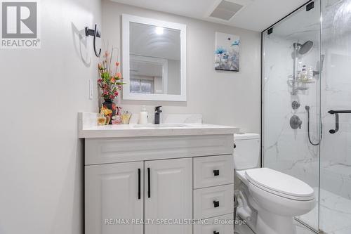 15 Faders Drive, Brampton, ON - Indoor Photo Showing Bathroom