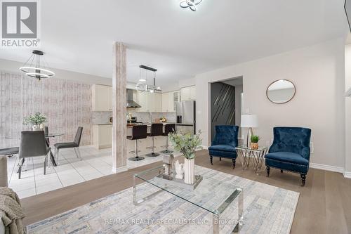 15 Faders Drive, Brampton, ON - Indoor Photo Showing Living Room