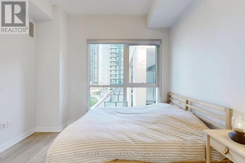 707 - 4085 Parkside Village Drive, Mississauga, ON - Indoor Photo Showing Bedroom