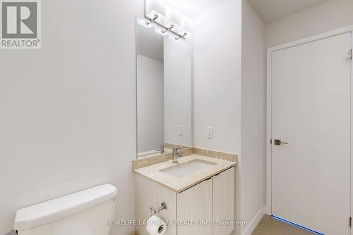 707 - 4085 Parkside Village Drive, Mississauga, ON - Indoor Photo Showing Bathroom