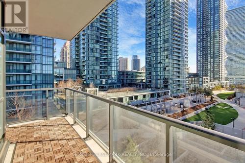 707 - 4085 Parkside Village Drive, Mississauga, ON - Outdoor